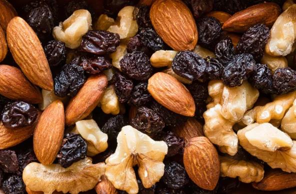 8 High-Calorie Snacks That Are Actually Good for You